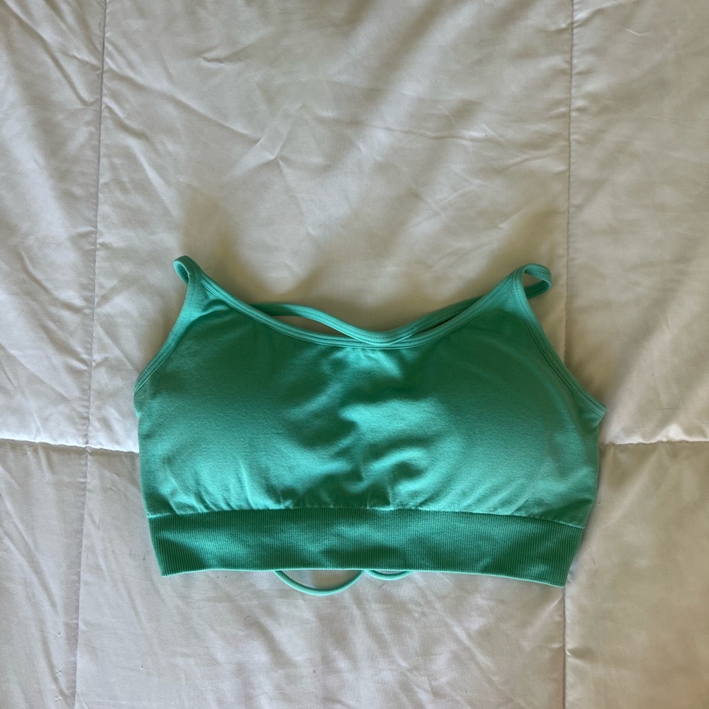 NVGTN invincible sports bra